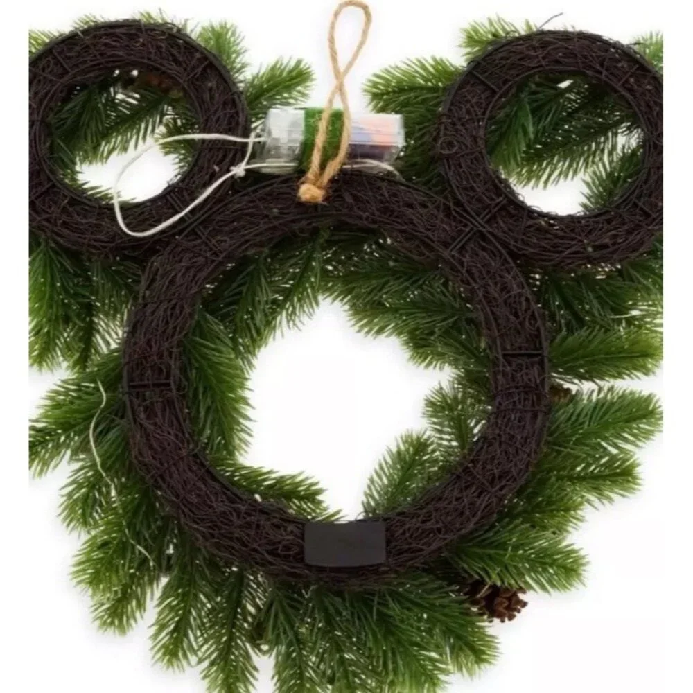 2024 Disney Parks Holiday Wreath Mickey Light Up Pine Cones  Christmas 17x18 New